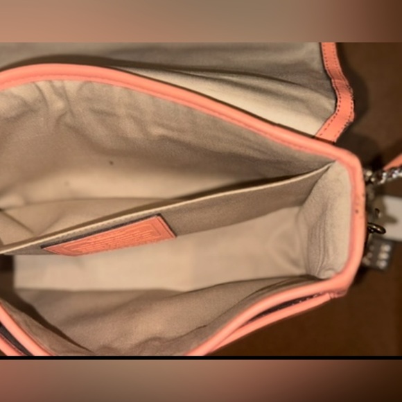 COACH PERFORATED CORAL CROSSBODY WITH ADDITIONAL ACCESSORIES - Picture 11 of 14